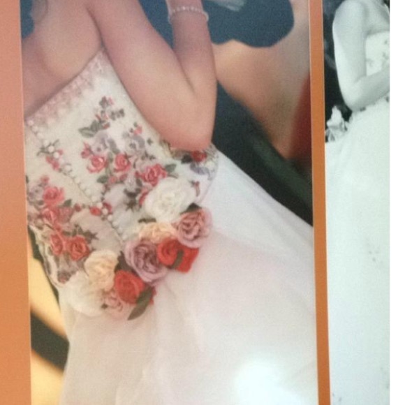 Lazaro Runway Finale 2001 Wedding Gown & Veil - Picture 4 of 4