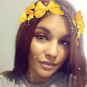 Meet your Posher, Alexis