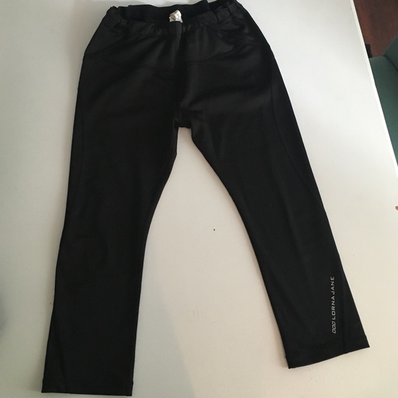 Medium Lorna Jane workout Capri leggings