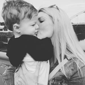 Meet your Posher, Michelley