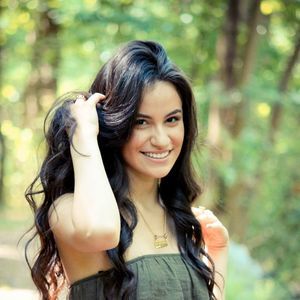 Meet your Posher, Celeste