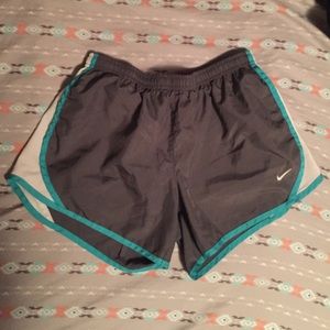 NIKE RUNNING SHORTS