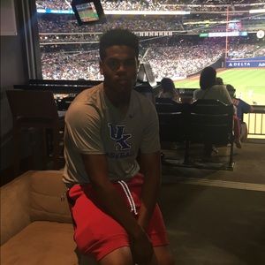 Meet your Posher, Darrius