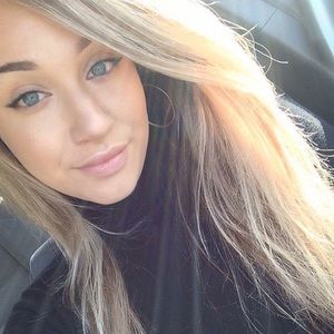 Meet your Posher, Joni