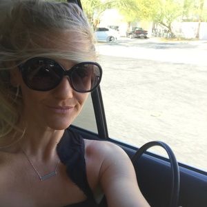 Meet your Posher, Bethy