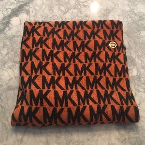 Michael kors MK infinity scarf