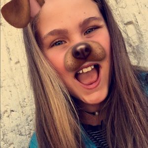 Meet your Posher, Caroline