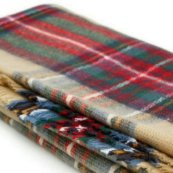 Accessories | Tan plaid blanket scarf multi - Picture 3 of 3