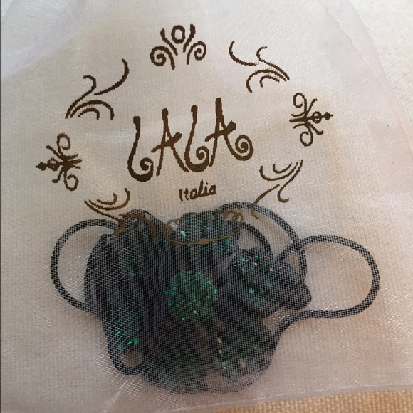 LaLa Italia Black and Green Flower Necklace - Picture 3 of 4