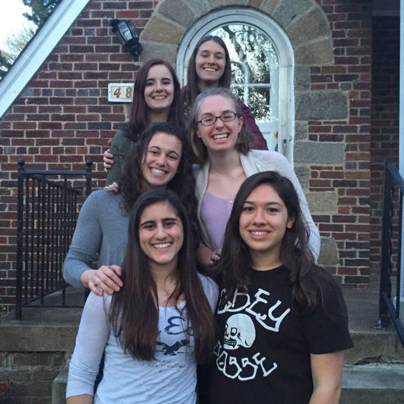 Meet your Posher, Nicole