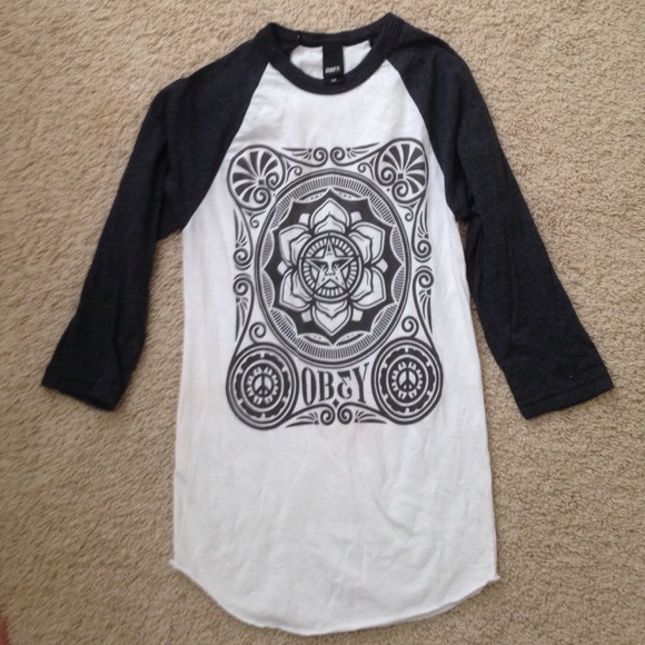 Obey baseball tee