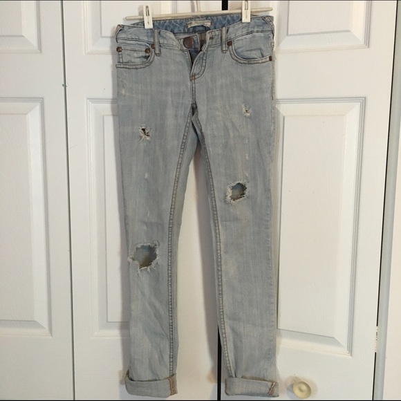 Free People light wash skinny jeans