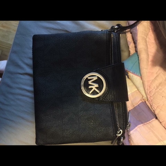 Michael Kors Crossbody & Wallet - Picture 3 of 4