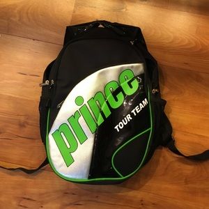 Tennis bag