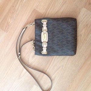 Michael Kors Original side purse