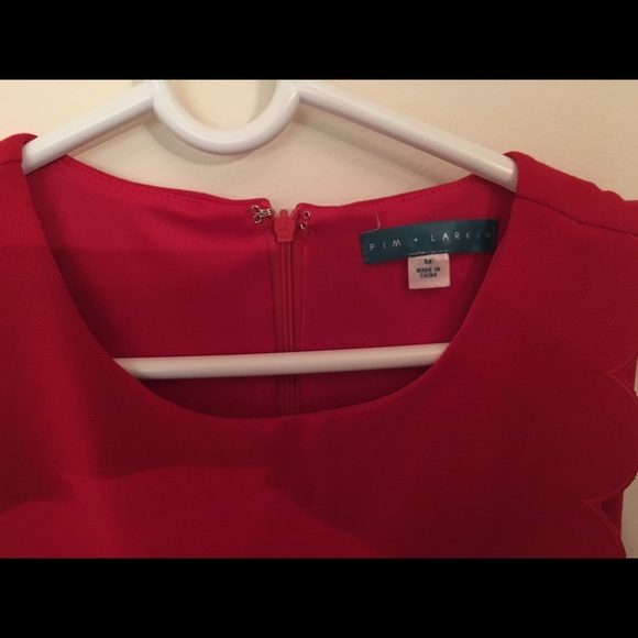 Red dress - Picture 4 of 4