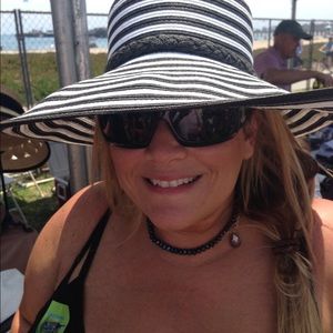 Meet your Posher, Dawn