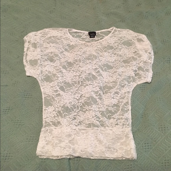 Super Cute Lace Shirt!