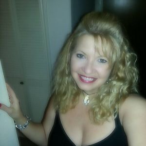 Meet your Posher, Tina