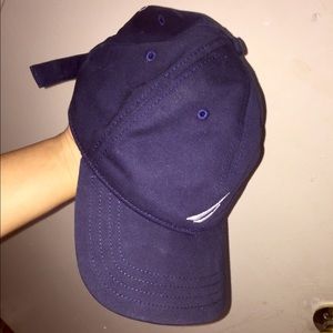 New without tags nautica cap.