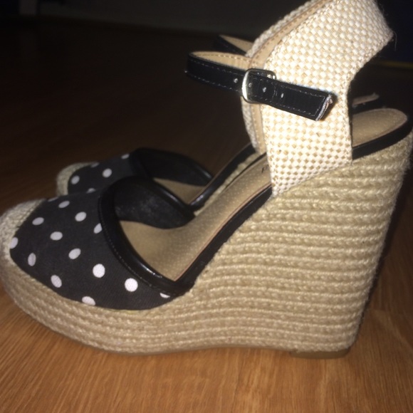 Lucky brand wedges - Picture 2 of 4
