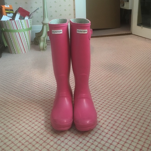 Hot pink hunter boots (not glossy)