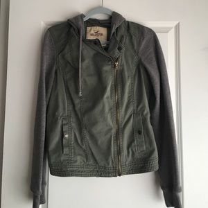 Olive green light jacket perfect for fall