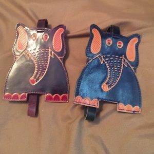 elephant luggage tags!