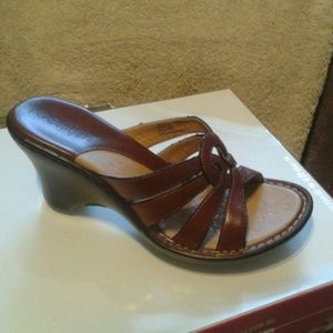 Leather Wedge Sandals 6M