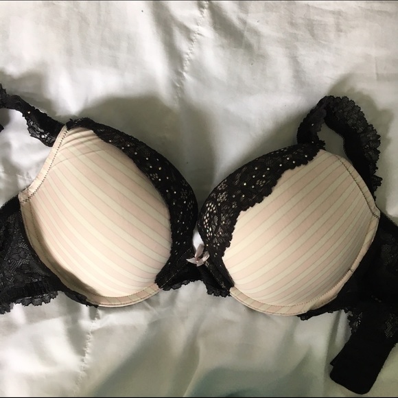 32dd bra - Picture 2 of 4