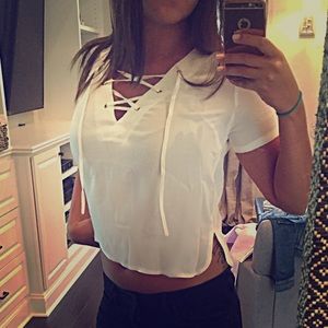 Sadie & Sage White lace up grommet blouse