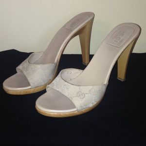 GUCCI Signature Tan Canvas Slides
