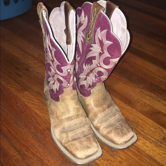 Ariat tombstone cowboy boots