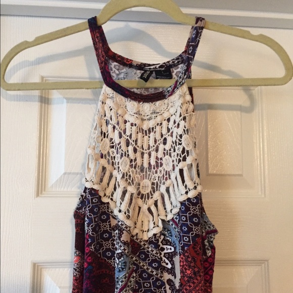 Dress with crochet detail - Picture 2 of 3