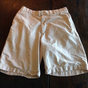 Men's Izod pinstripe shorts