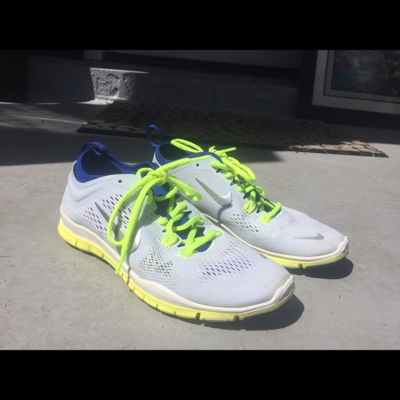 Neon Nike