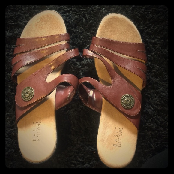 Basic editions sandals
