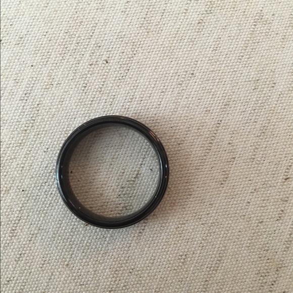 Ring - Picture 2 of 3