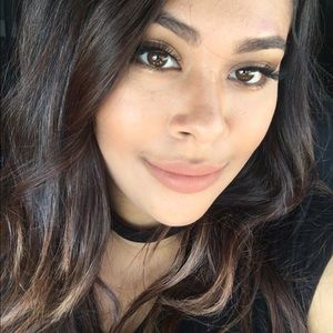 Meet your Posher, Giselle