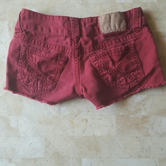 Shorts - Picture 3 of 3