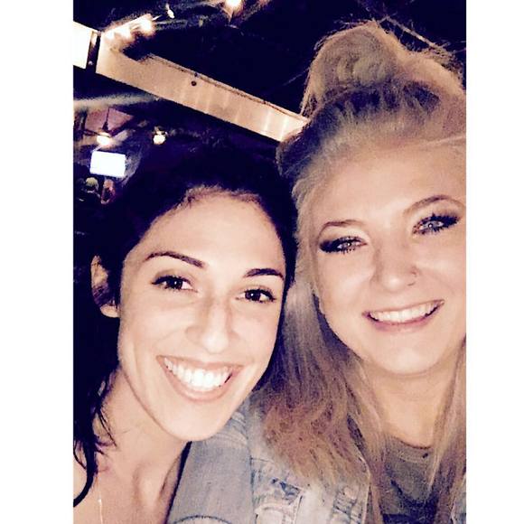 Meet your Posher, Nicole