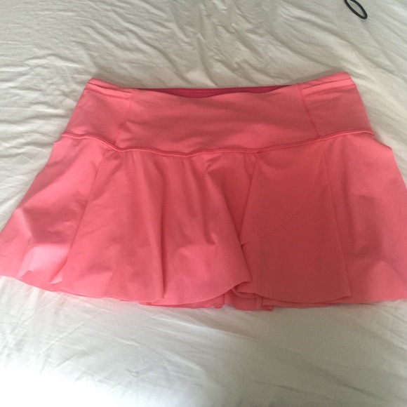 Lulu lemon skirt