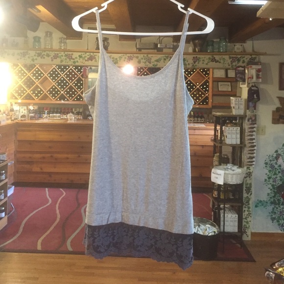 Top - Picture 2 of 4