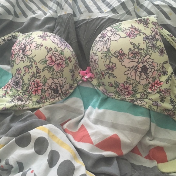 Body by Victoria push up bra ❤️