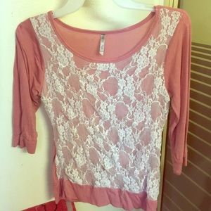 Cute lace shirt with mid sleeve
