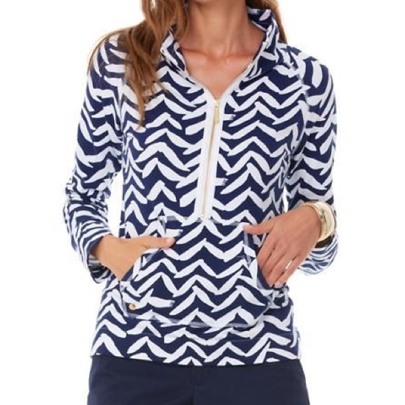 Small Lilly Pulitzer popover "I got Lucky"