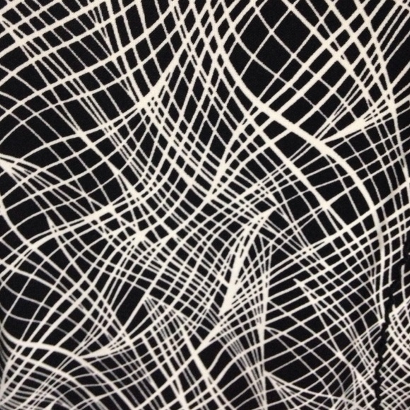 Max Studio Top - Picture 3 of 3