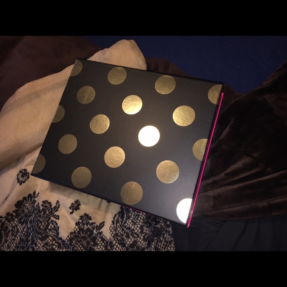 Victoria's Secret gift box