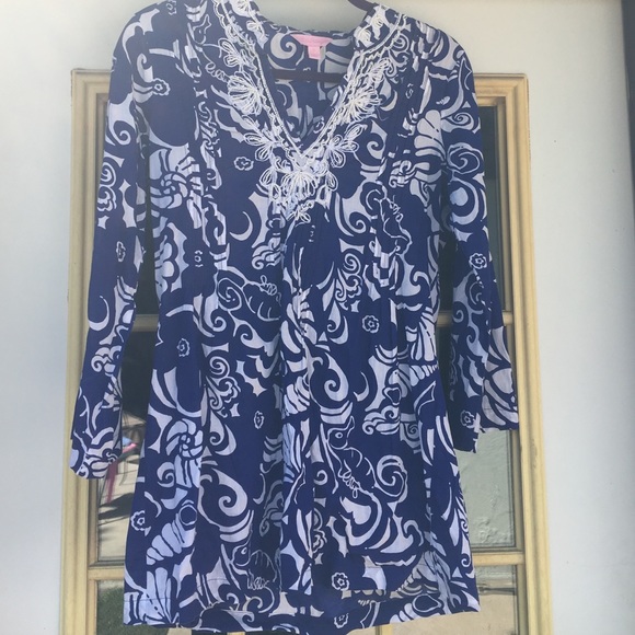 Small Lilly Pulitzer tunic
