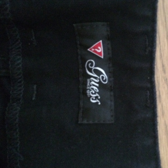Shorts - Picture 3 of 4